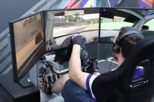 cockpit simracing 3 pantallas